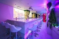 GIRLS BAR SHIRO・シロ - 湯島・上野のガールズバー 店舗写真