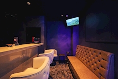 GIRLS BAR SHIRO・シロ - 湯島・上野のガールズバー 店舗写真