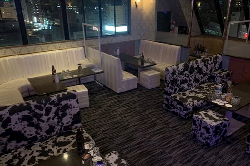 長崎県キャバクラ&ガールズバー第3位.Club ルシェンテ