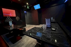 Girls Lounge CAJA・カーサ - 立川駅南口のガールズバー 店舗写真