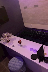 Girls BAR LOUNGE Lupinus・ルピナス - 西新宿のガールズバー 店舗写真