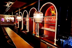 B4 赤坂店・ビーフォー - 赤坂・赤坂見附のガールズバー 店舗写真