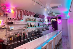 Girl's Bar ROOMIX・ルーミックス - 三軒茶屋のガールズバー 店舗写真