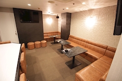 Bar Stella・ステラ - 名古屋 錦のガールズバー 店舗写真