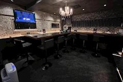 GIRLS BAR EleXIven・イレブン - 津田沼のガールズバー 店舗写真