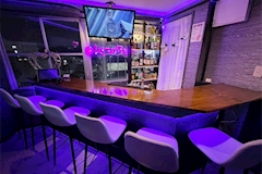 myPurple・マイパープル - 新宿四丁目のガールズバー 店舗写真