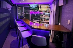 myPurple・マイパープル - 新宿四丁目のガールズバー 店舗写真
