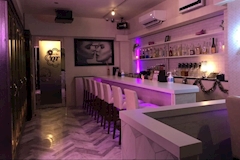 昼Girls Bar QT・キュート - 大和の朝・昼ガールズバー 店舗写真