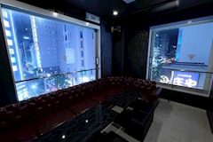 Runa・ルナ - 中洲のガールズバー 店舗写真