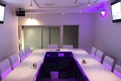 GirlsBar twenty four-24- ・トゥエンティフォー - 亀有のガールズバー 店舗写真