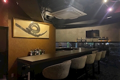 IRIS・アイリス - 西葛西のガールズバー 店舗写真