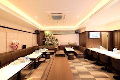 Lounge 楓・カエデ - 中洲のスナック 店舗写真