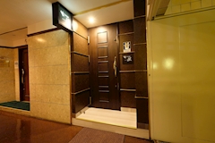 Lounge 楓・カエデ - 中洲のスナック 店舗写真