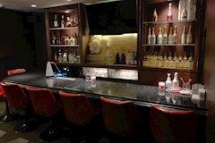 スナックFleurir・フルリール - 佐世保市・本島町のスナック 店舗写真