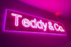 Teddy&Co・テディアンドコー - 西船橋のガールズバー 店舗写真