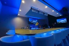 店舗奥角