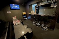 Q-Tie・キューティー - 名古屋 錦のガールズバー 店舗写真