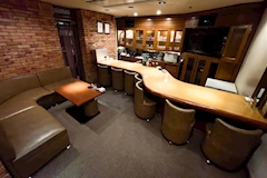 Lounge Felice・フェリーチェ - 名古屋 錦のガールズバー 店舗写真