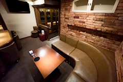 Lounge Felice・フェリーチェ - 名古屋 錦のガールズバー 店舗写真
