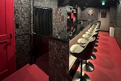 LEON・レオン - 立川駅南口のガールズバー 店舗写真
