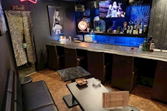 BAR SRush・スラッシュ - 北九州市・黒崎のガールズバー 店舗写真