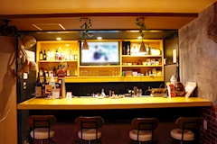 10.7・テン.ナナ - 広島市(流川)のガールズバー 店舗写真