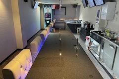 SHINE・シャイン - 上野のガールズバー 店舗写真