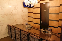 FOUND・ファウンド - 広島市（流川）のスナック 店舗写真