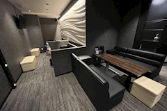 girls lounge fama・ファーマ - 梅田のスナック 店舗写真