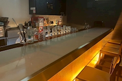ONE BASE・ワンベース - 泉中央のガールズバー 店舗写真
