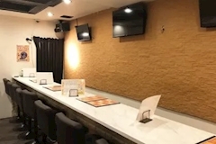 Girls-iLand-・ガールズアイランド - 上野のガールズバー 店舗写真