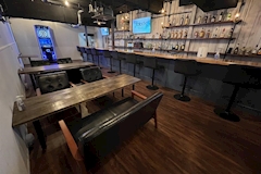 Elly・エリ― - 大和のパブ/スナック 店舗写真