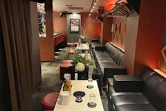 FELIX・フェリックス - 三軒茶屋のガールズバー 店舗写真