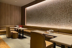 LOUNGE Re:pos・ルポ - 守山のキャバクラ 店舗写真