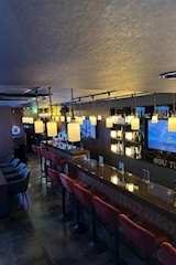 ROYAL couture・ロイヤルクチュール - 本厚木駅北口のガールズバー 店舗写真