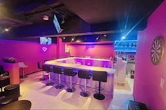 Girl’s Bar Lucy・ルーシー - 本厚木駅北口のガールズバー 店舗写真