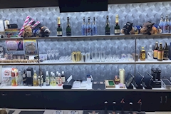 Bar g・ジー - 小倉・紺屋町のガールズバー 店舗写真