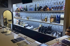 Bar g・ジー - 小倉・紺屋町のガールズバー 店舗写真