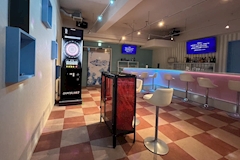 GIRLS BAR Lacus・ラクス - 町田のガールズバー 店舗写真