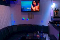 International Club HOT LEGS・ホットレッグス - 湯島のインターナショナルパブ 店舗写真