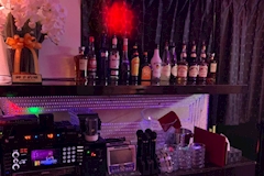 International Club HOT LEGS・ホットレッグス - 湯島のインターナショナルパブ 店舗写真