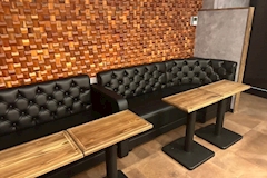 QUEEN West・クイーンウエスト - 神田のガールズバー 店舗写真
