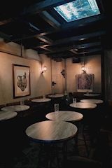 Girl's Bar MOLE・モール - 八幡宿のガールズバー 店舗写真