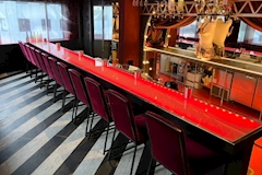 Public Bar BAMBI・バンビ - 神戸三宮のガールズバー 店舗写真
