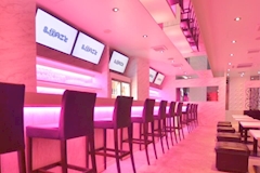 桜坂・サクラザカ - 国分町のガールズバー 店舗写真