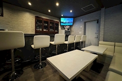 LOVER's・ラバーズ - 長町のスナック 店舗写真