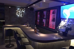 お嬢バー 萌・モエ - 武蔵小杉北口のガールズバー 店舗写真