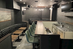 DEEPS・ディープス - 赤坂見附のガールズバー 店舗写真