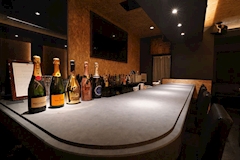 Girl's Bar Lino 浜口店・リノ ハマグチテン - 長崎市・浜口町のガールズバー 店舗写真