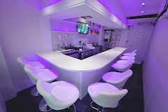 GirlsBar Twenty Seven -27-北千住店・トゥエンティセブン - 北千住のガールズバー 店舗写真